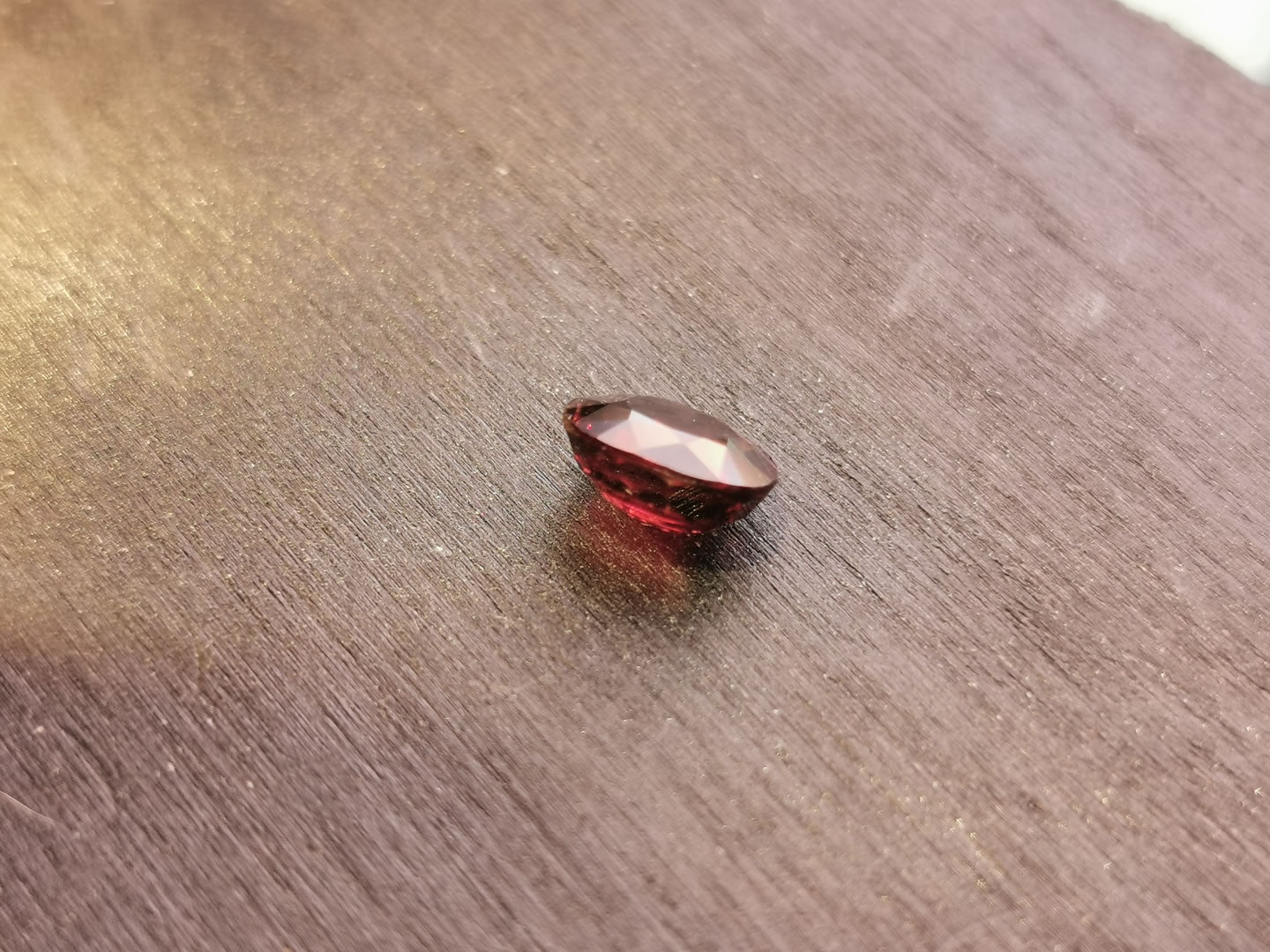 Granato Piropo-Almandino taglio ovale 2,02 ct
