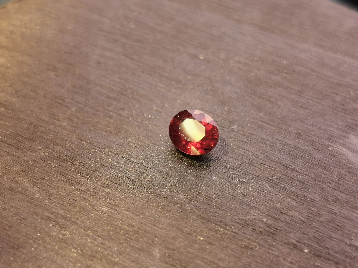 Granato Piropo-Almandino taglio ovale 1,06 ct