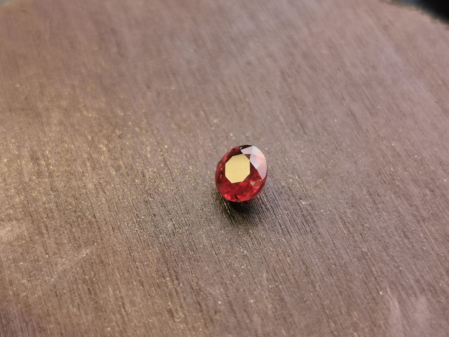 Granato Piropo-Almandino taglio ovale 1,06 ct