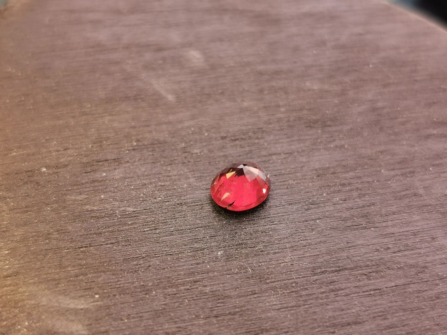 Granato Piropo-Almandino taglio ovale 1,06 ct