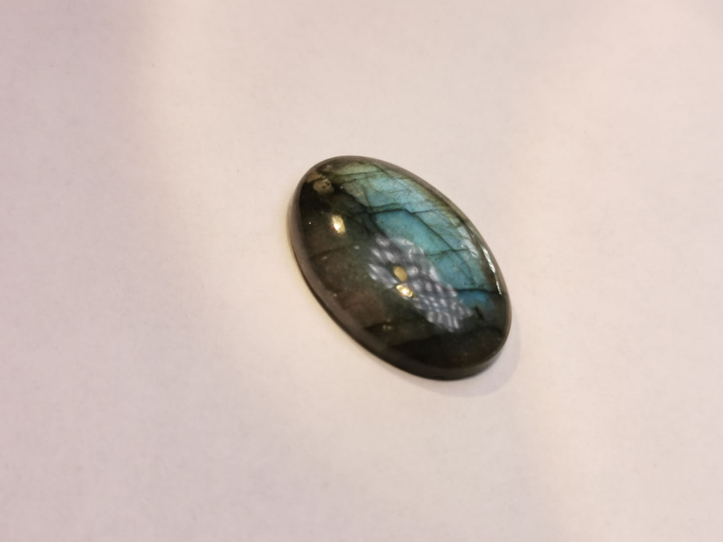 Labradorite taglio ovale cabochon 19,60 ct