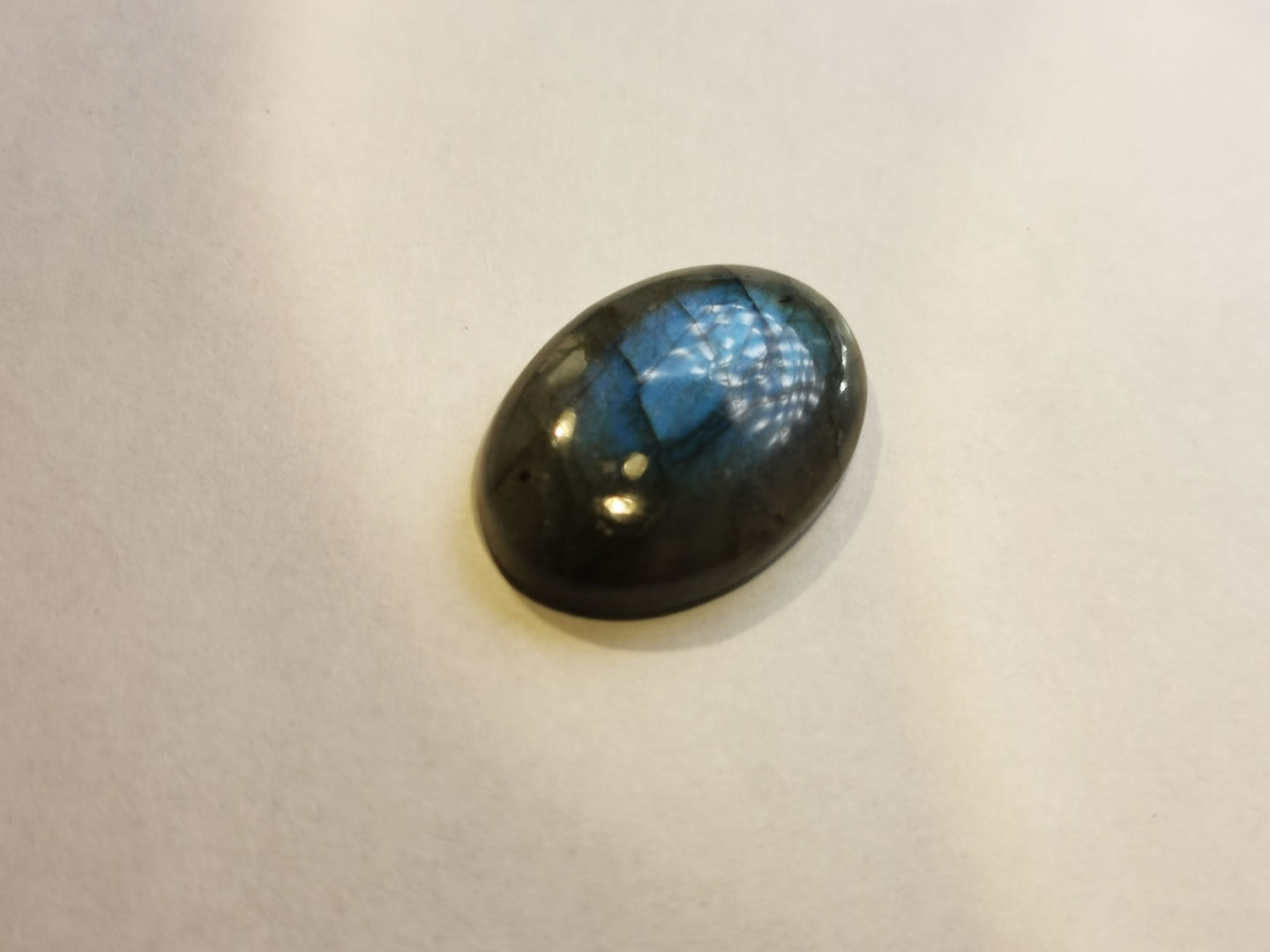 Labradorite taglio ovale cabochon 19,60 ct