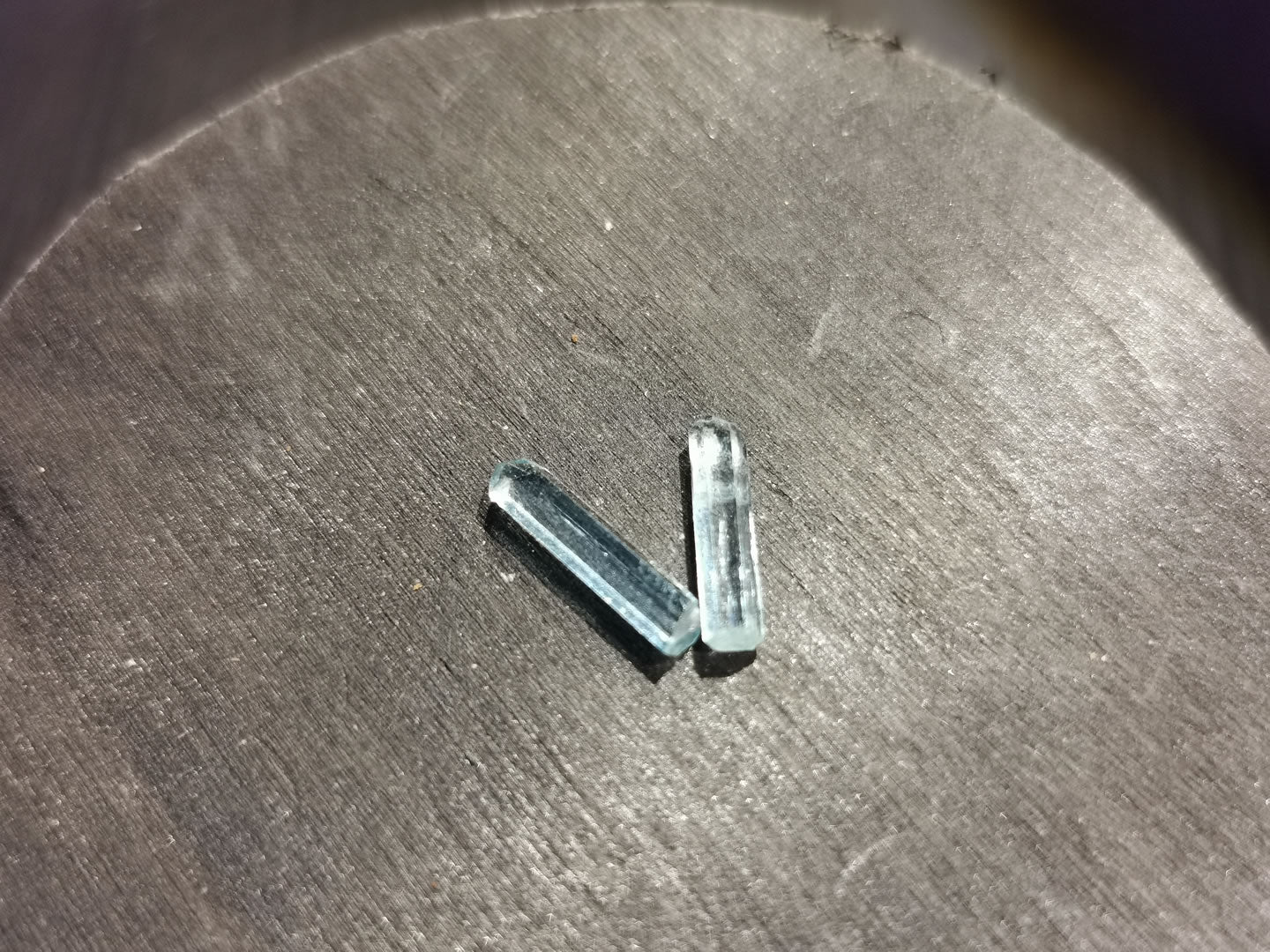 Coppia di Acquamarine grezze 1,95 ct