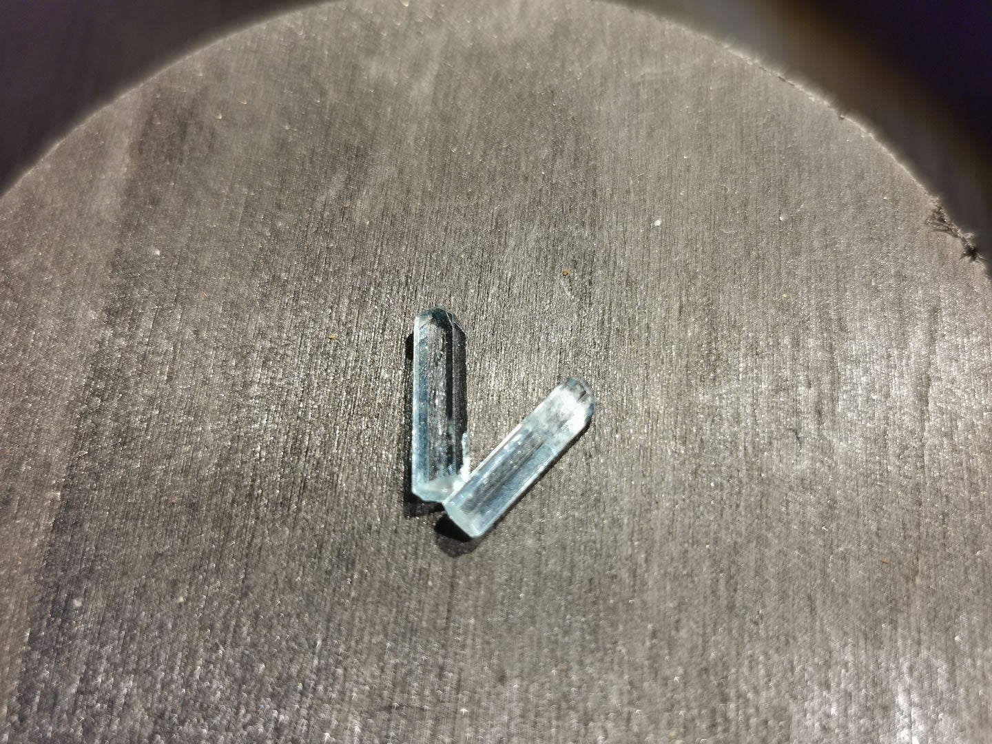 Coppia di Acquamarine grezze 1,95 ct