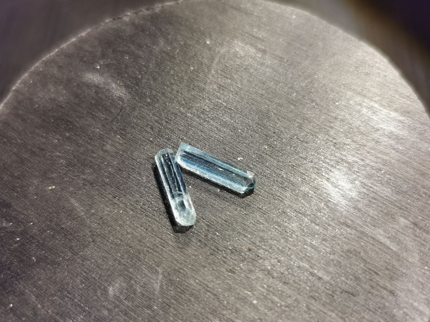 Coppia di Acquamarine grezze 1,95 ct