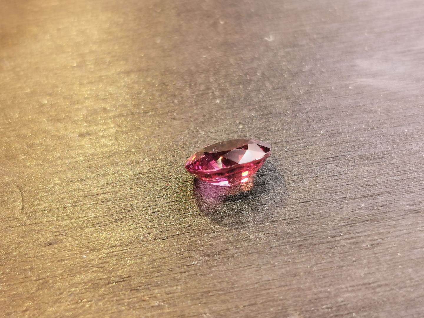 Granato Rodolite taglio ovale 1,69 ct