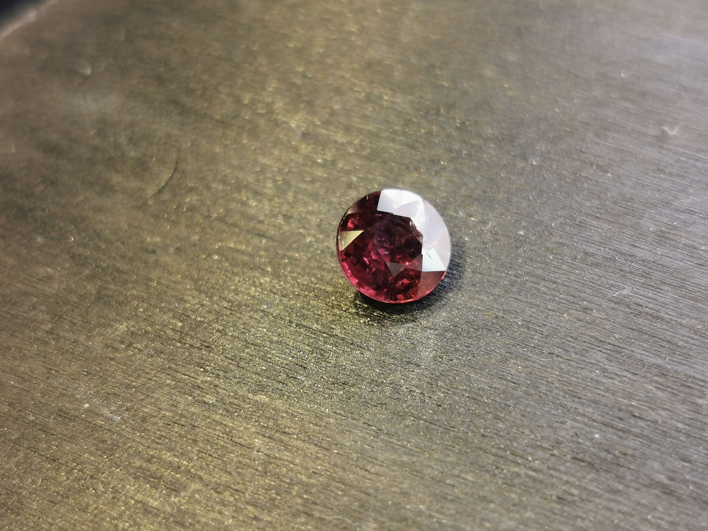Granato Rodolite taglio rotondo 1,41 ct