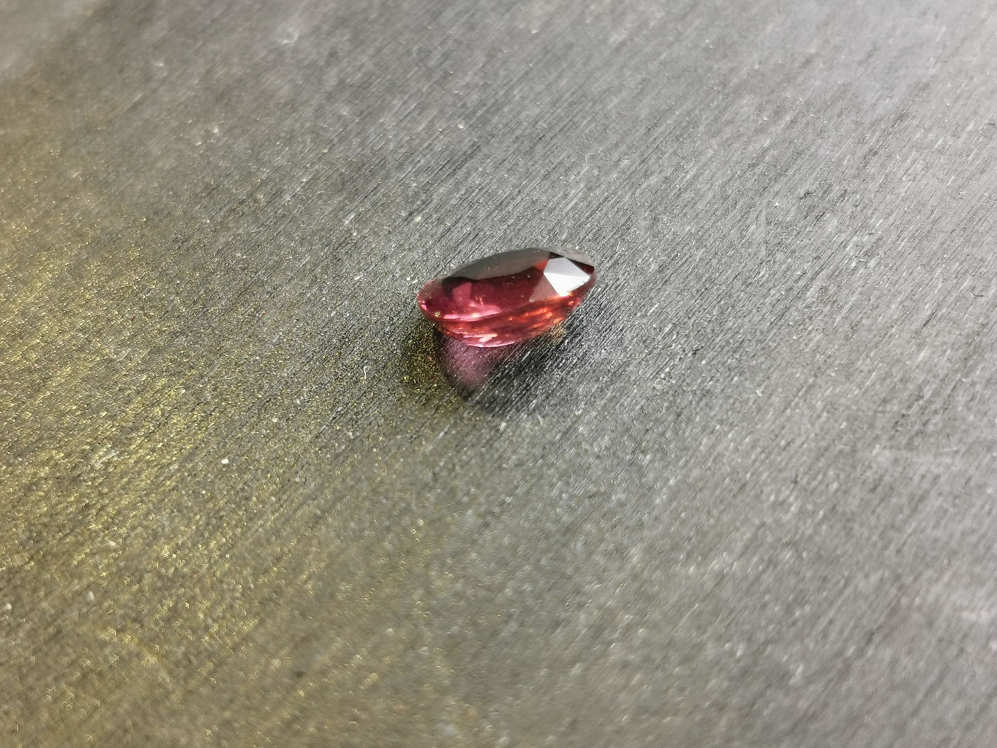 Granato Rodolite taglio cuscino 1,17 ct