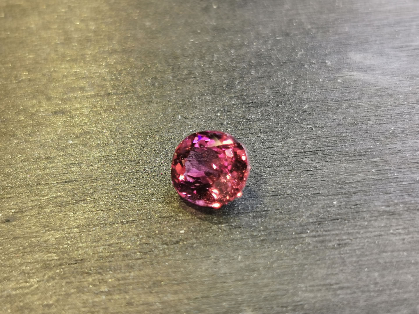Granato Rodolite taglio ovale 1,17 ct