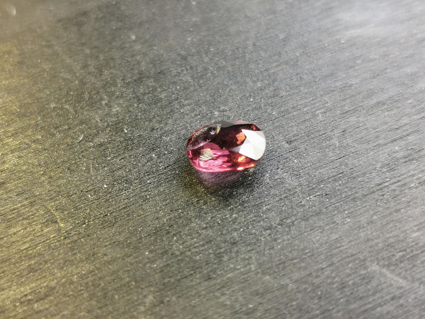 Granato Rodolite taglio cuscino 1,33 ct