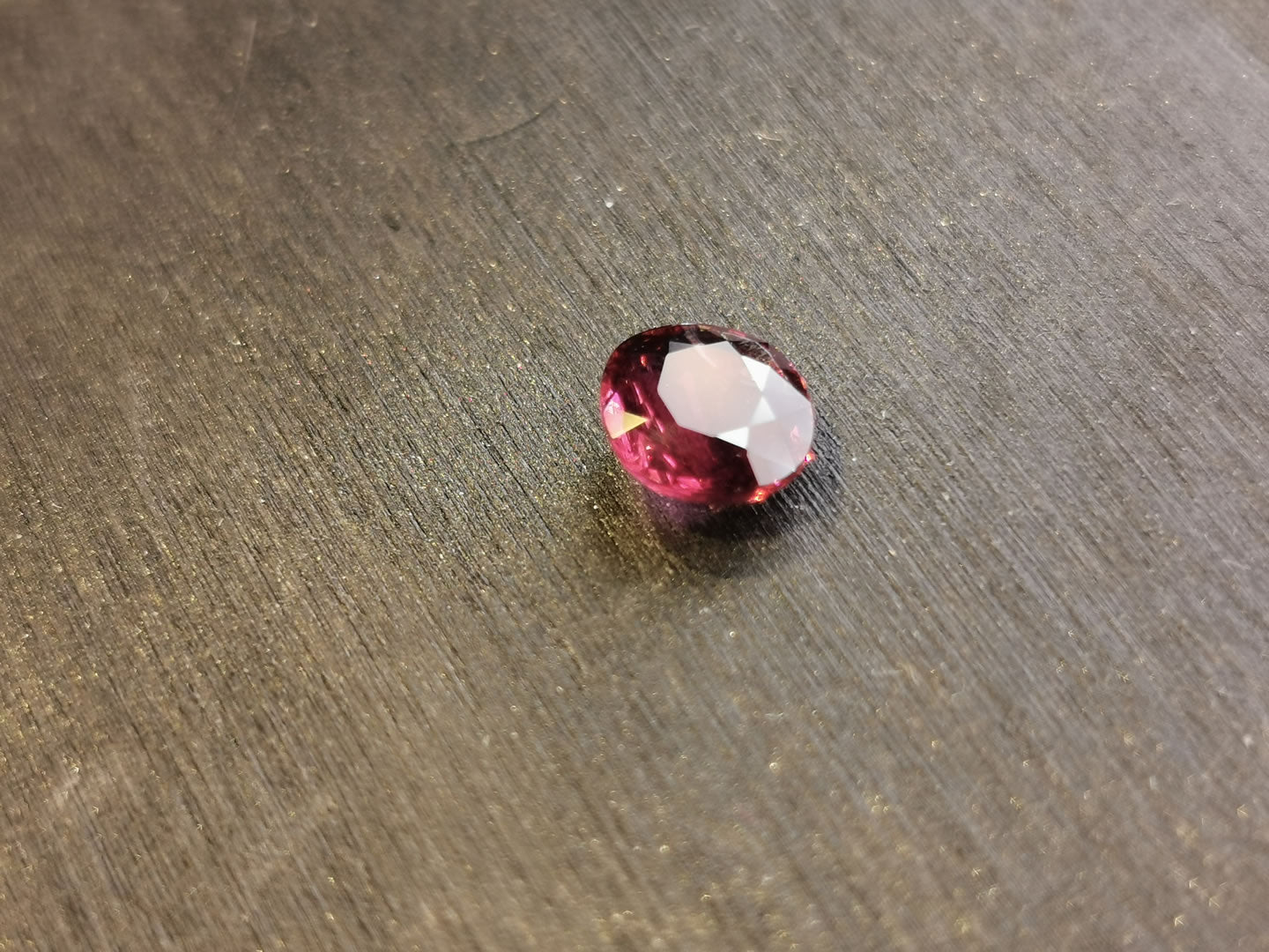 Granato Rodolite taglio cuscino 1,33 ct