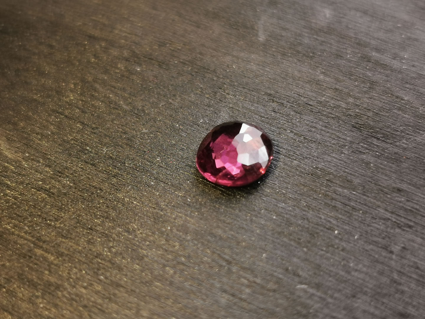 Granato Rodolite taglio cuscino 1,33 ct