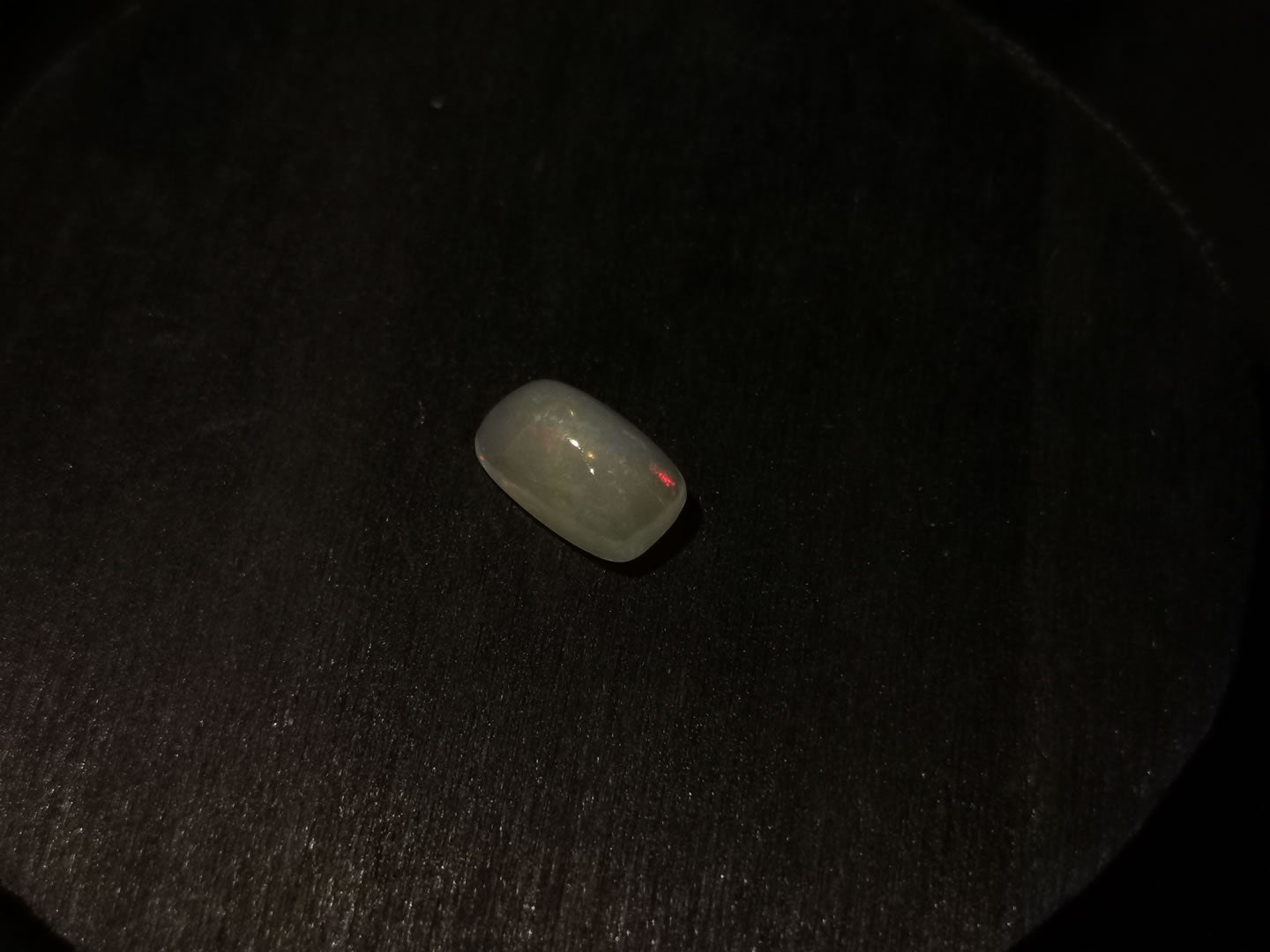 Opale taglio cuscino cabochon 2,19 ct