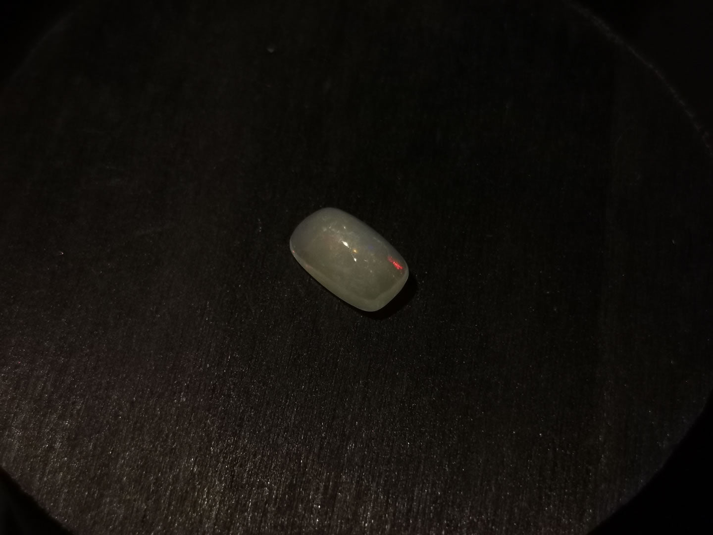 Opale taglio cuscino cabochon 2,19 ct