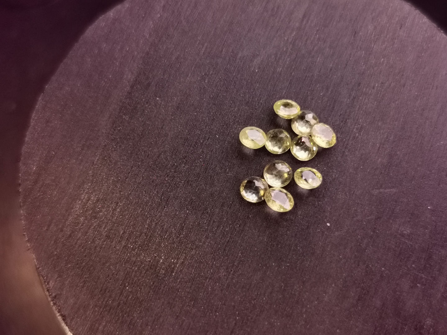 Lotto di 10 Sfeni taglio rotondo 3,12 ct totali