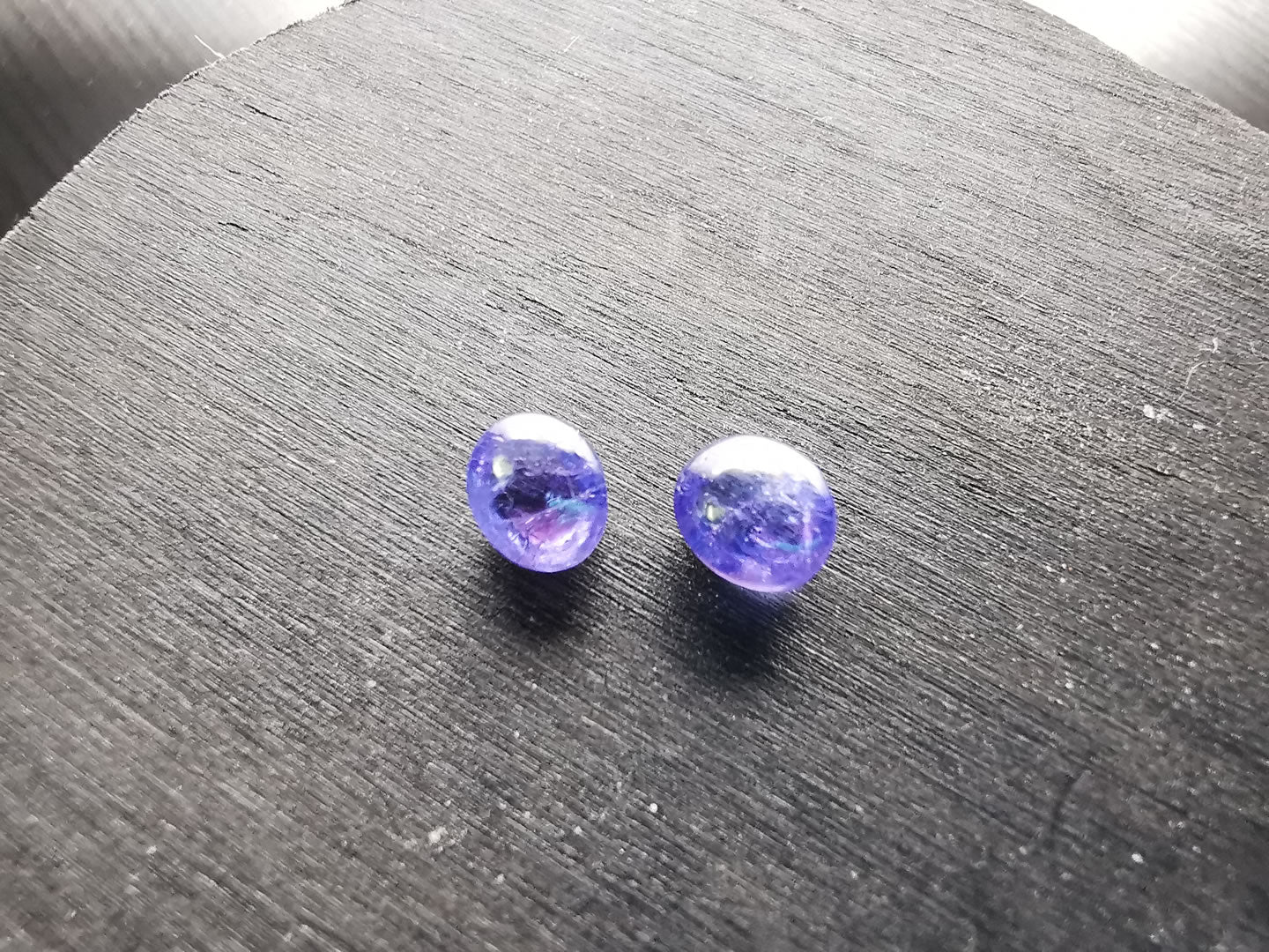 Coppia di Tanzaniti taglio ovale cabochon 3,29 ct