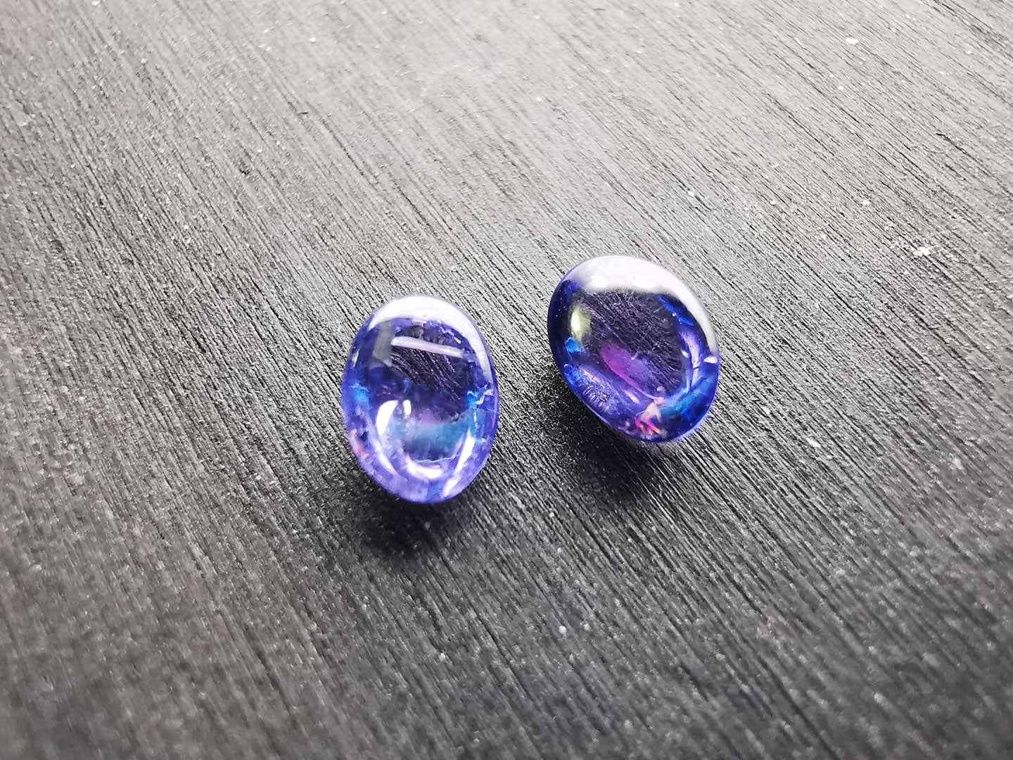 Coppia di Tanzaniti taglio ovale cabochon 1,81 ct