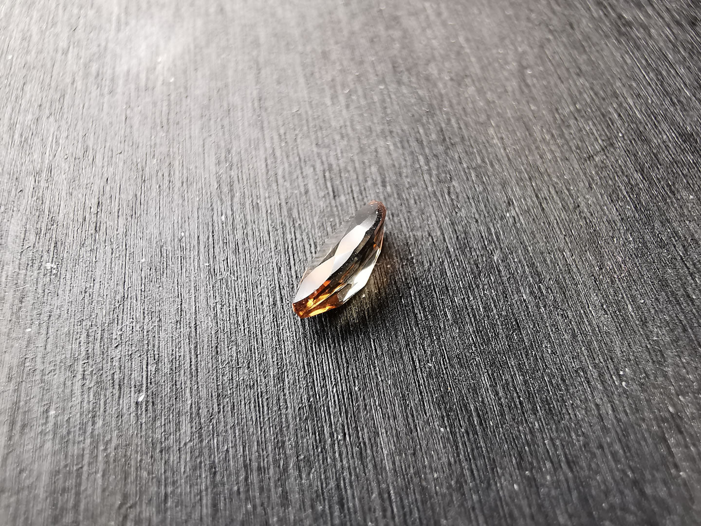Andalusite taglio marquise 0,55 ct
