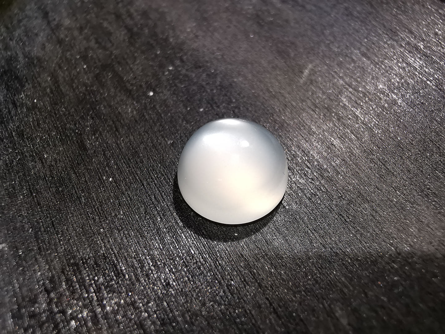 Adularia Pietra di Luna taglio rotondo cabochon 2,89 ct