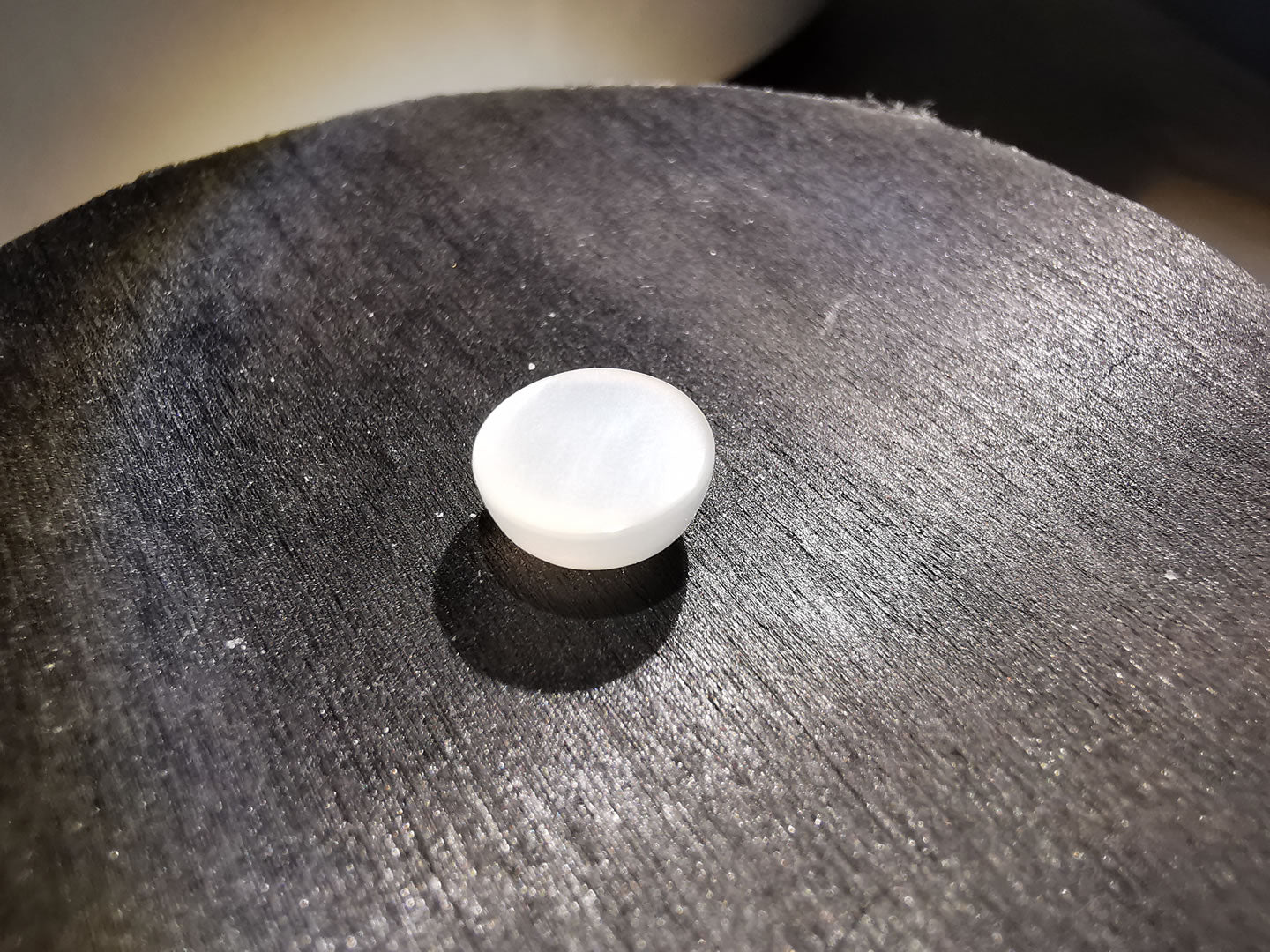 Adularia Pietra di Luna taglio rotondo cabochon 2,89 ct