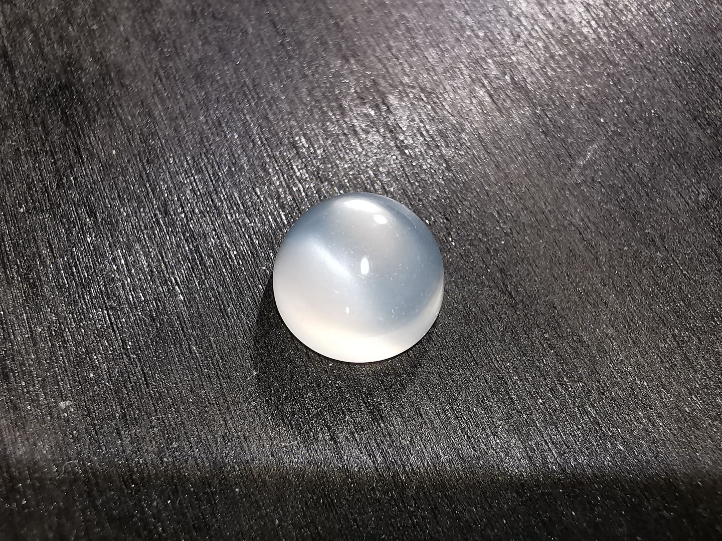 Adularia Pietra di Luna taglio rotondo cabochon 2,89 ct