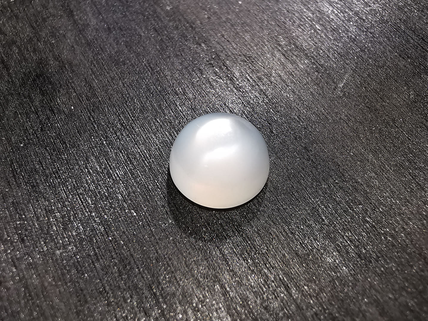 Adularia Pietra di Luna taglio rotondo cabochon 2,89 ct