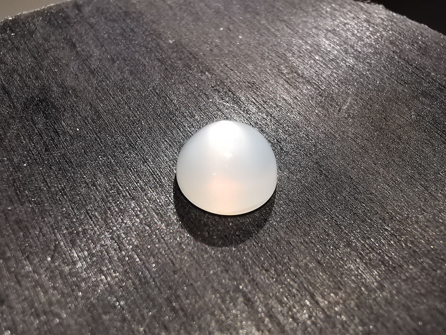 Adularia Pietra di Luna taglio rotondo cabochon 2,89 ct