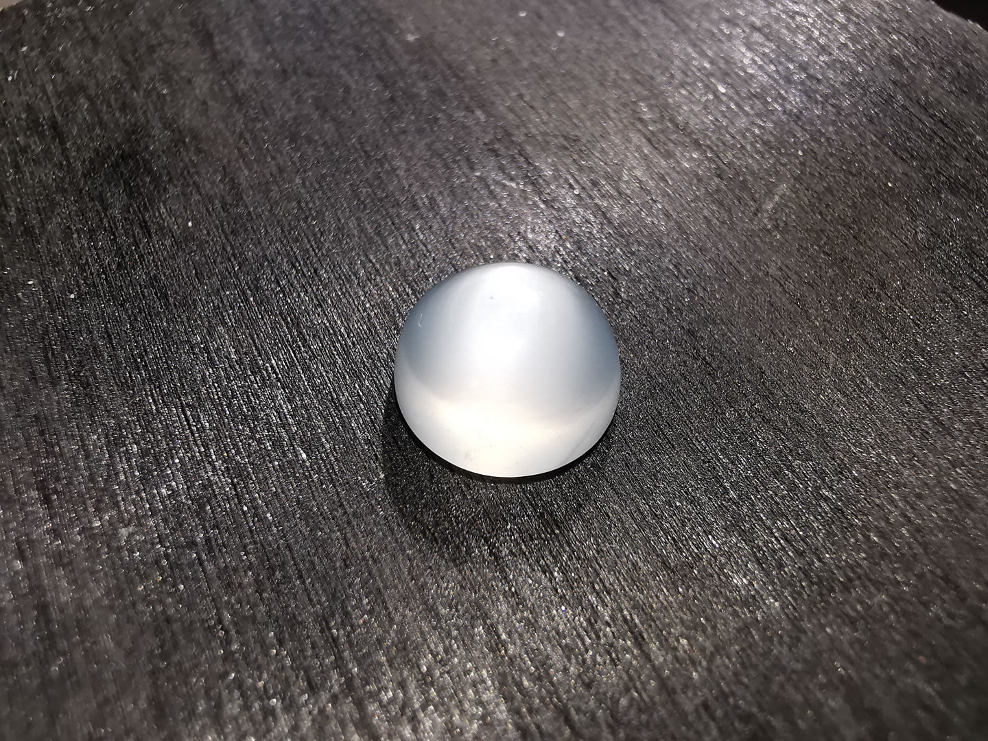 Adularia Pietra di Luna taglio rotondo cabochon 2,89 ct