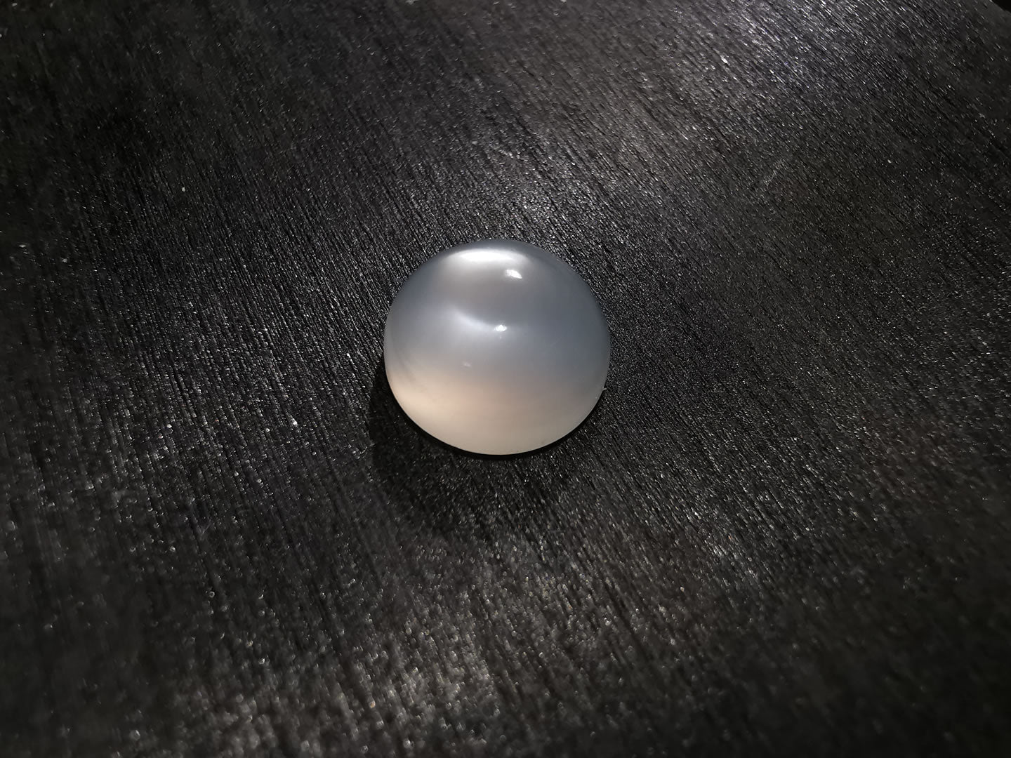 Adularia Pietra di Luna taglio rotondo cabochon 2,89 ct