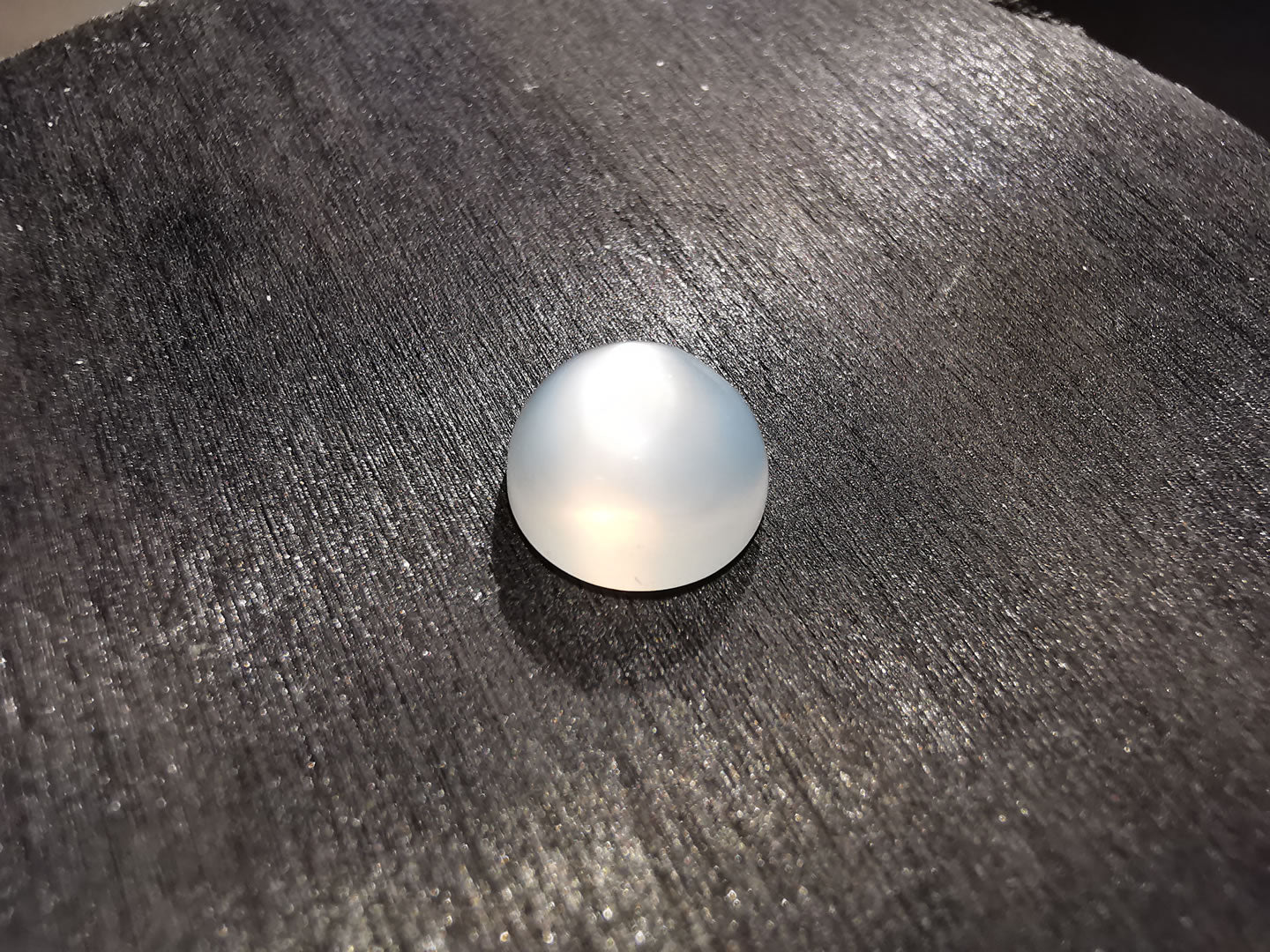 Adularia Pietra di Luna taglio rotondo cabochon 2,89 ct