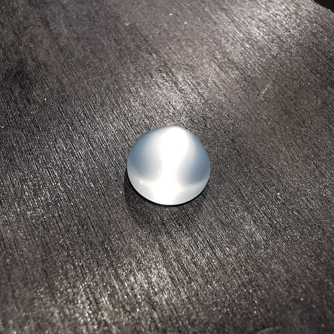 Adularia Pietra di Luna taglio rotondo cabochon 2,89 ct