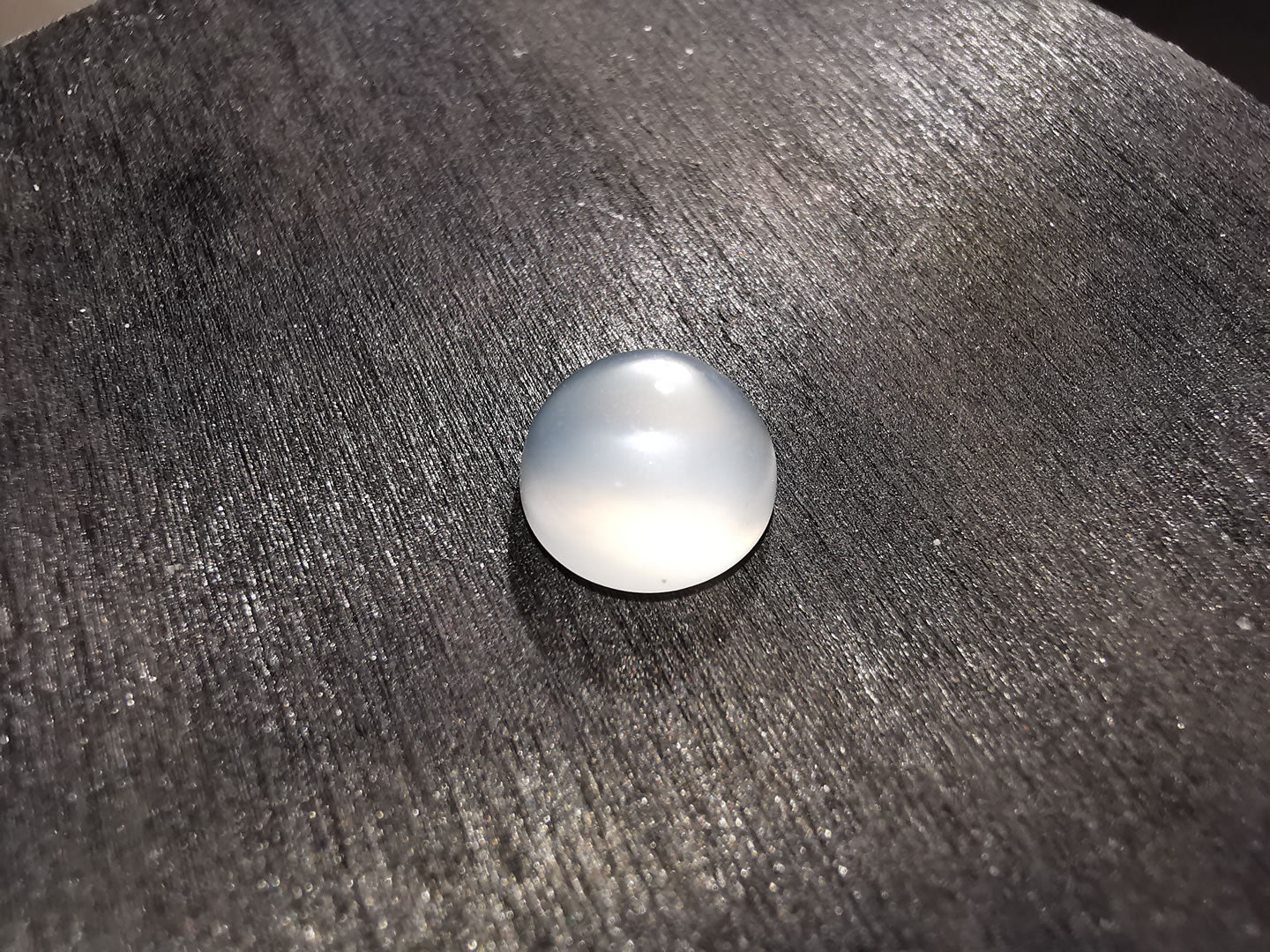 Adularia Pietra di Luna taglio rotondo cabochon 2,89 ct