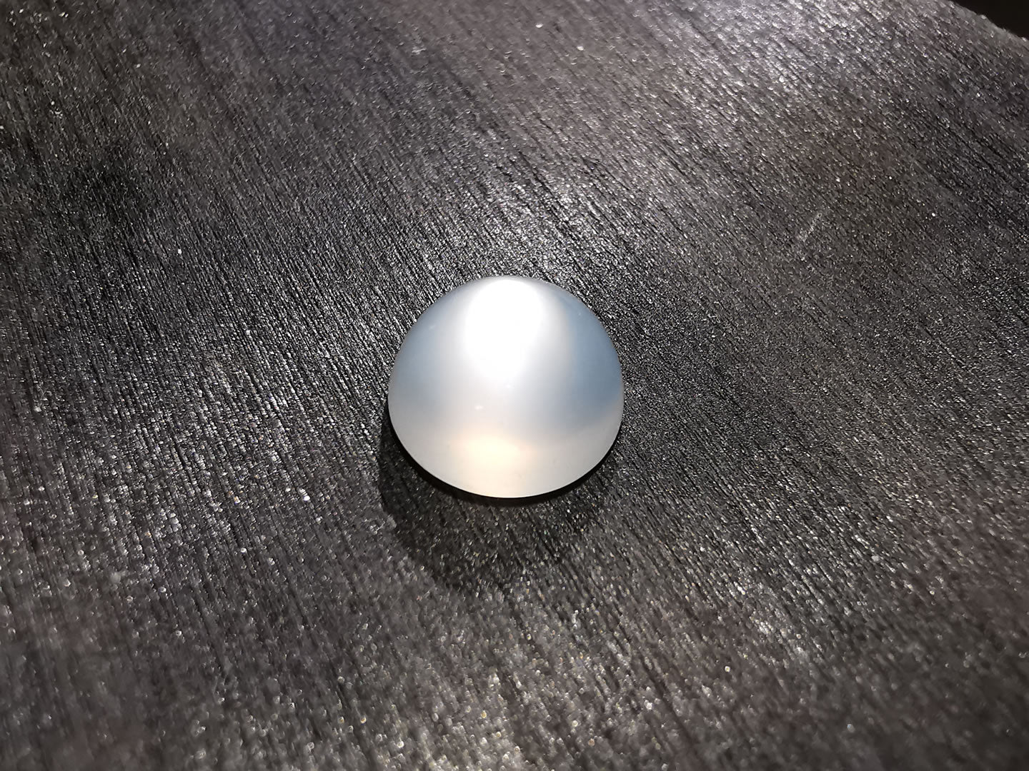 Adularia Pietra di Luna taglio rotondo cabochon 2,89 ct
