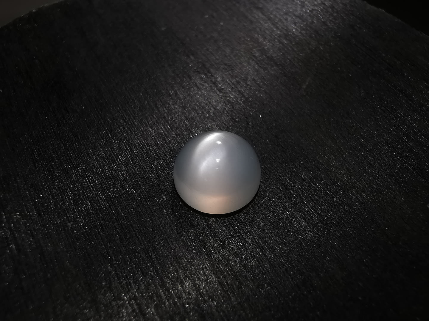 Adularia Pietra di Luna taglio rotondo cabochon 2,89 ct
