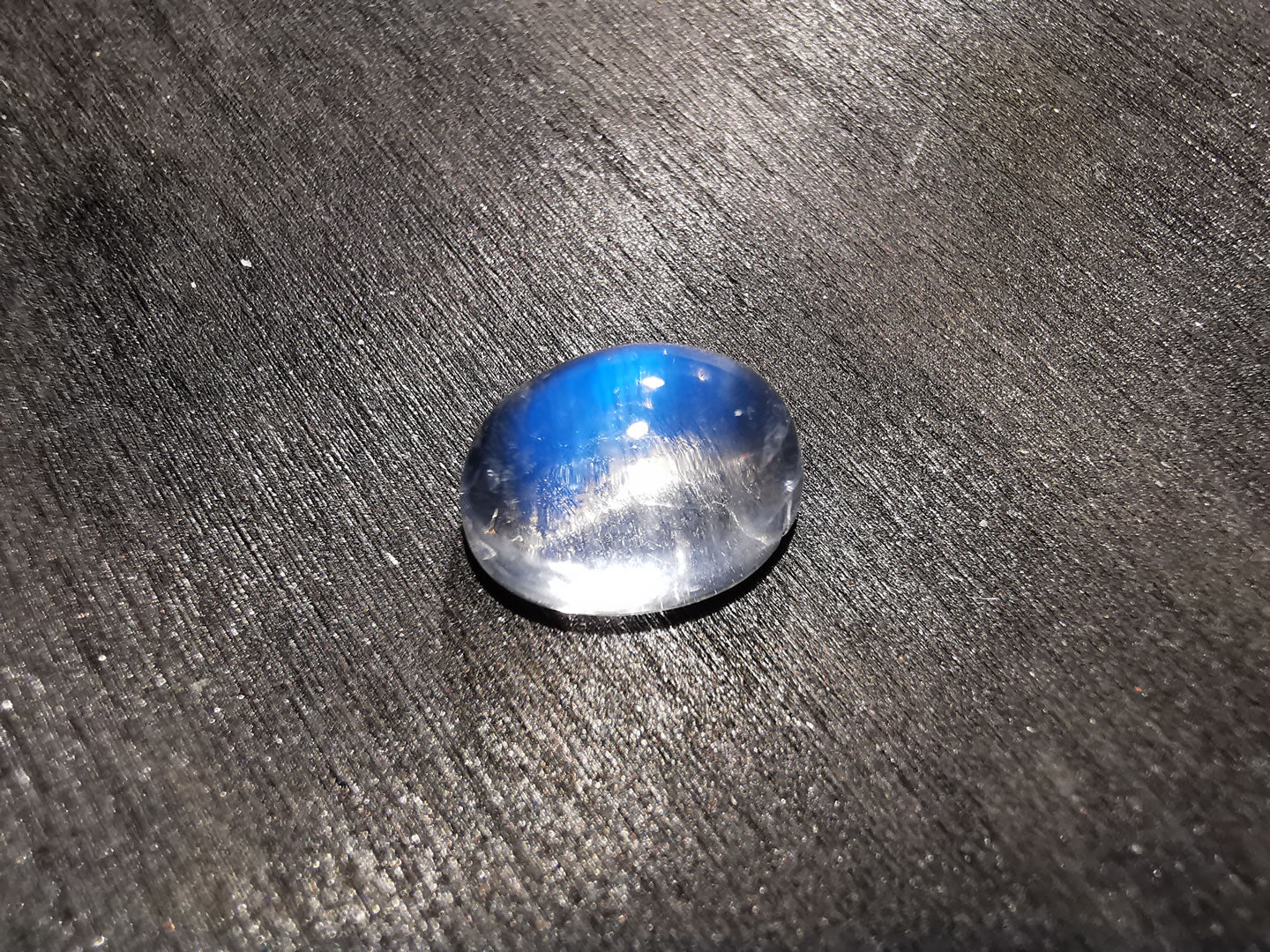 Peristerite varietà Pietra di Luna taglio ovale cabochon 4,07 ct