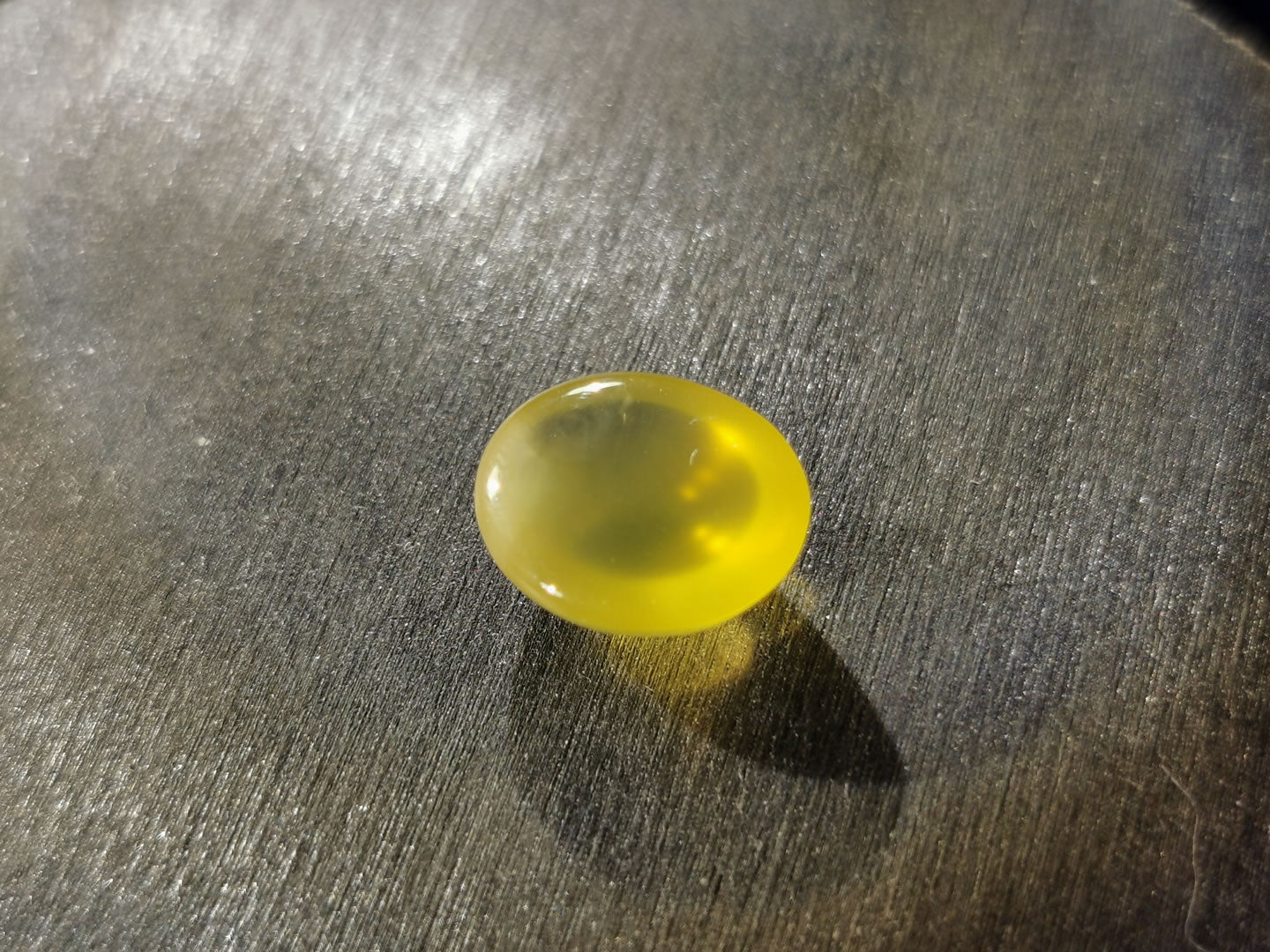 Opale di fuoco taglio cabochon ovale 4,06 ct
