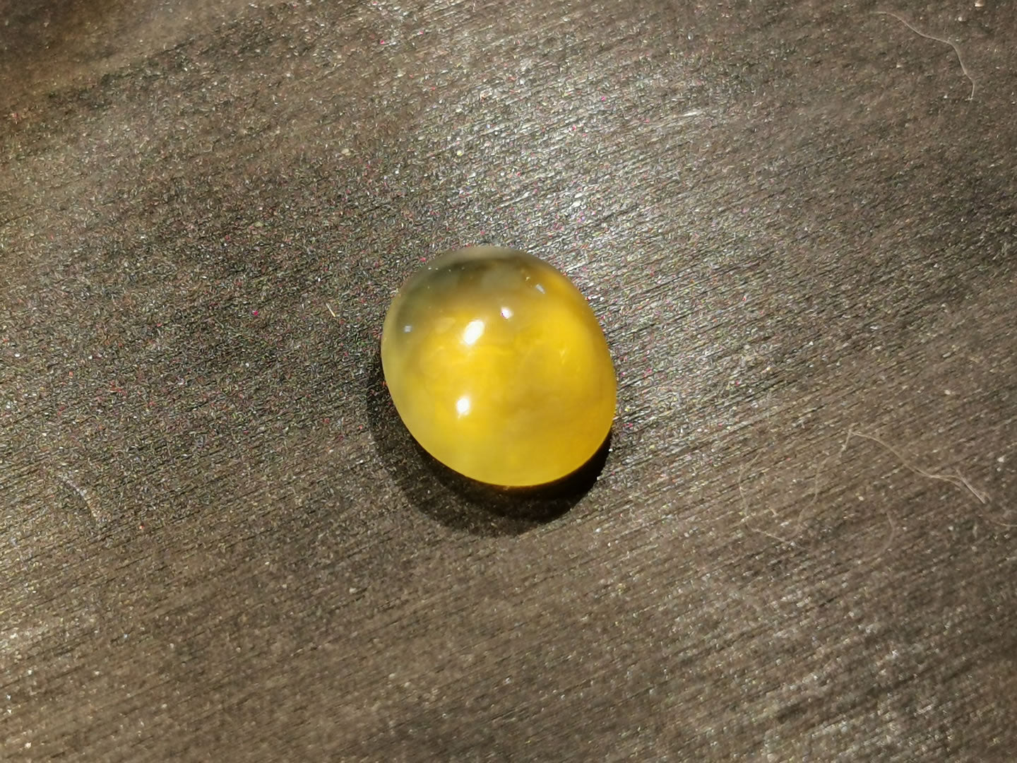 Opale di fuoco taglio cabochon ovale 3,93 ct