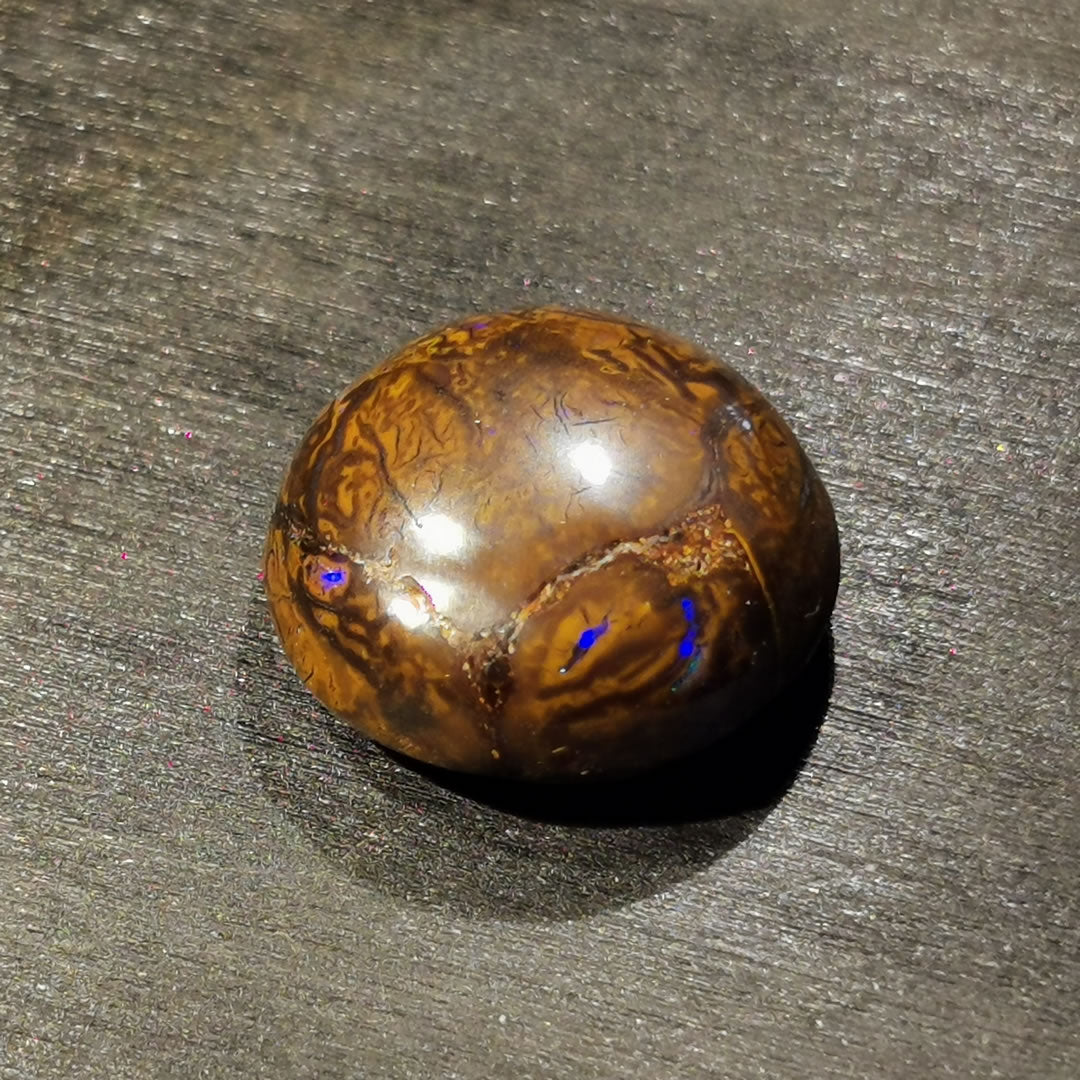 Opale matrice taglio rotondo cabochon 17,97 ct