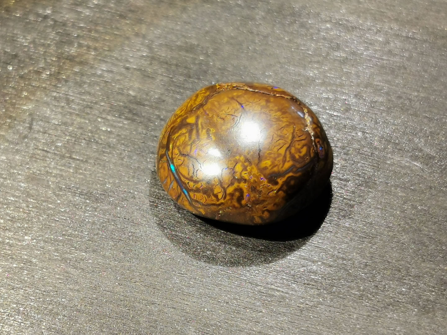 Opale matrice taglio rotondo cabochon 17,97 ct