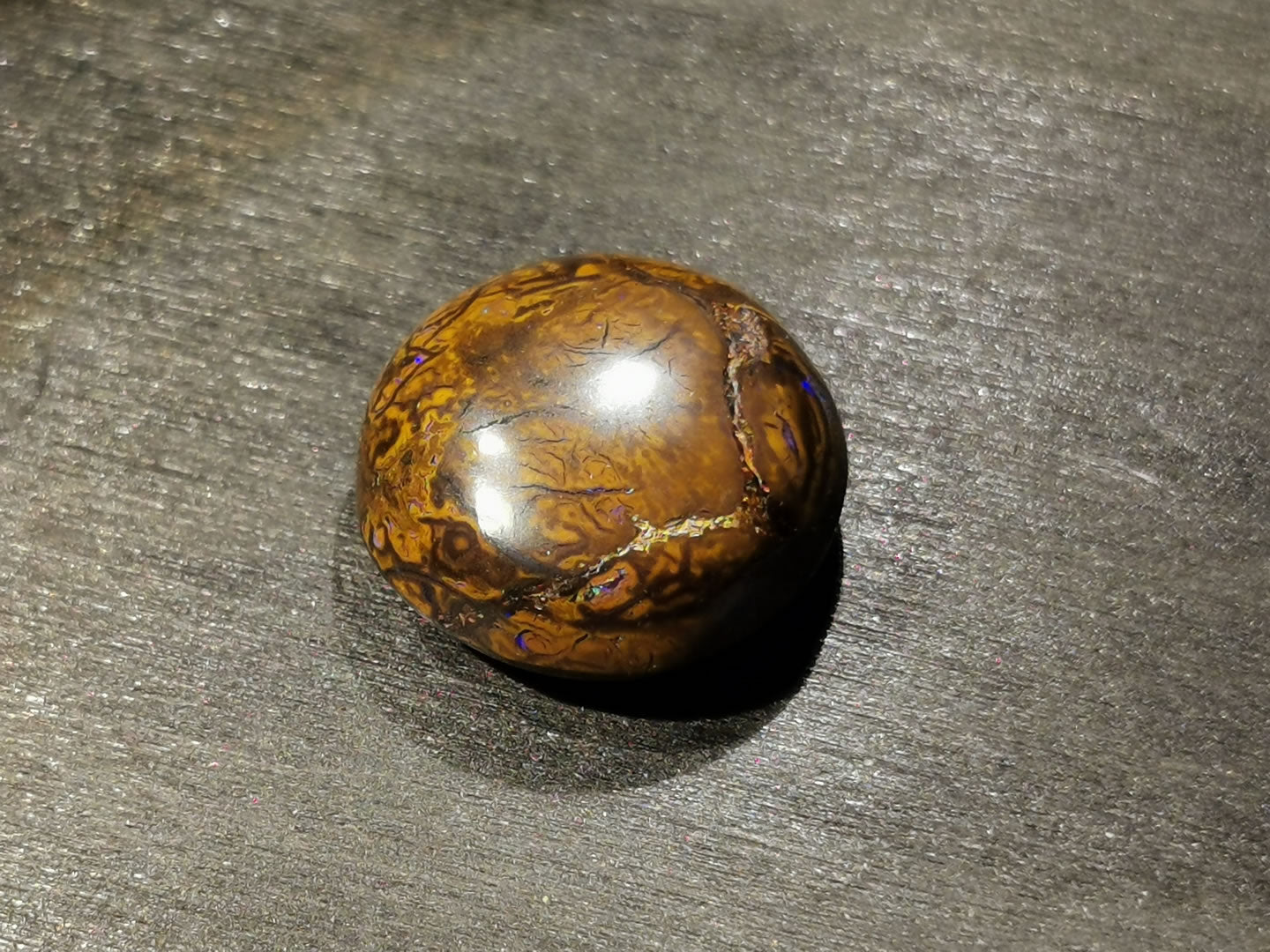 Opale matrice taglio rotondo cabochon 17,97 ct