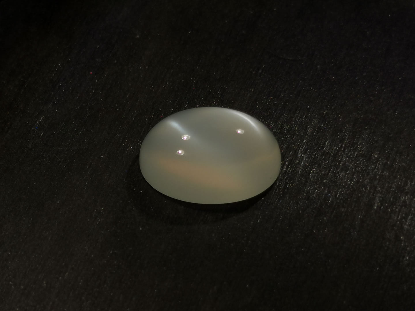 Adularia Pietra di Luna taglio ovale cabochon 9,70 ct