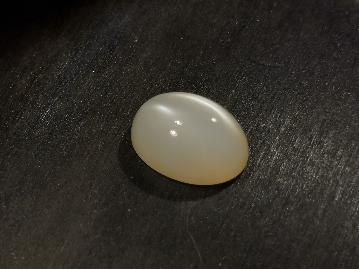 Adularia Pietra di Luna taglio ovale cabochon 10,04 ct