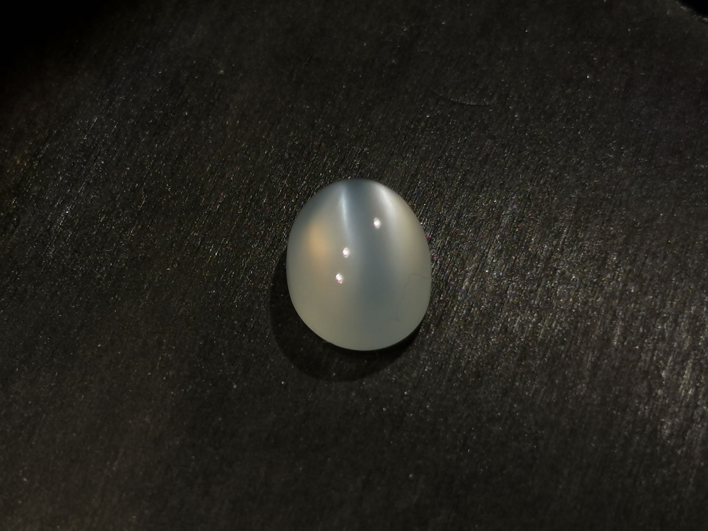 Adularia Pietra di Luna taglio ovale cabochon 6,39 ct
