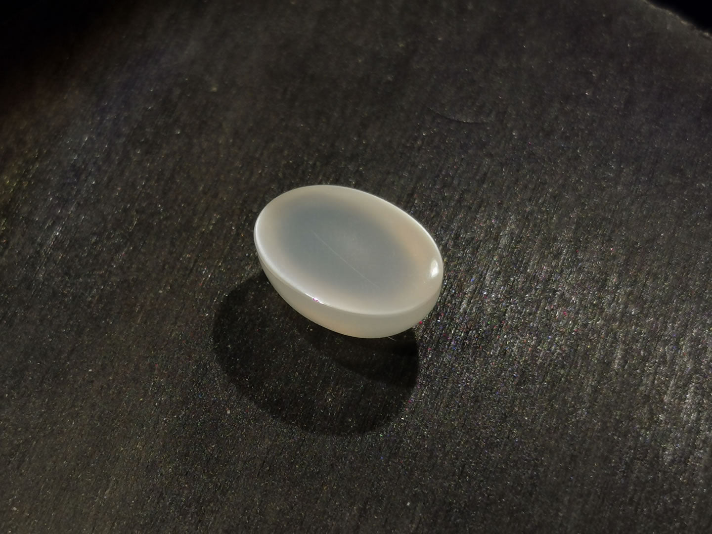 Adularia Pietra di Luna taglio ovale cabochon 6,39 ct