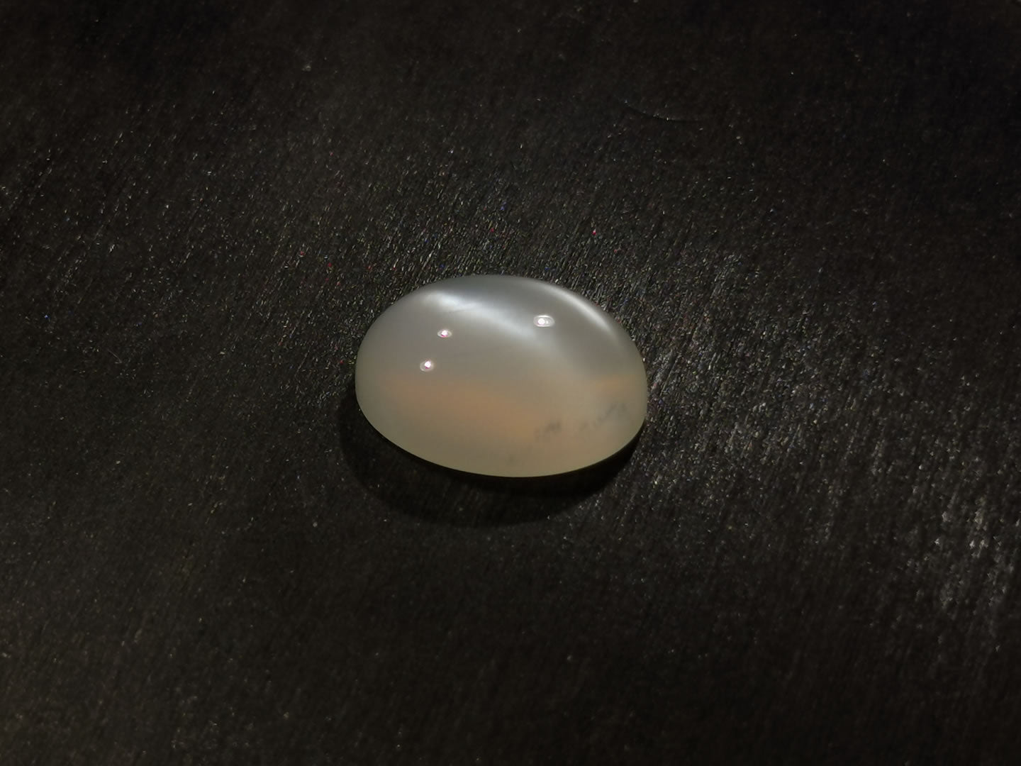 Adularia Pietra di Luna taglio ovale cabochon 6,32 ct