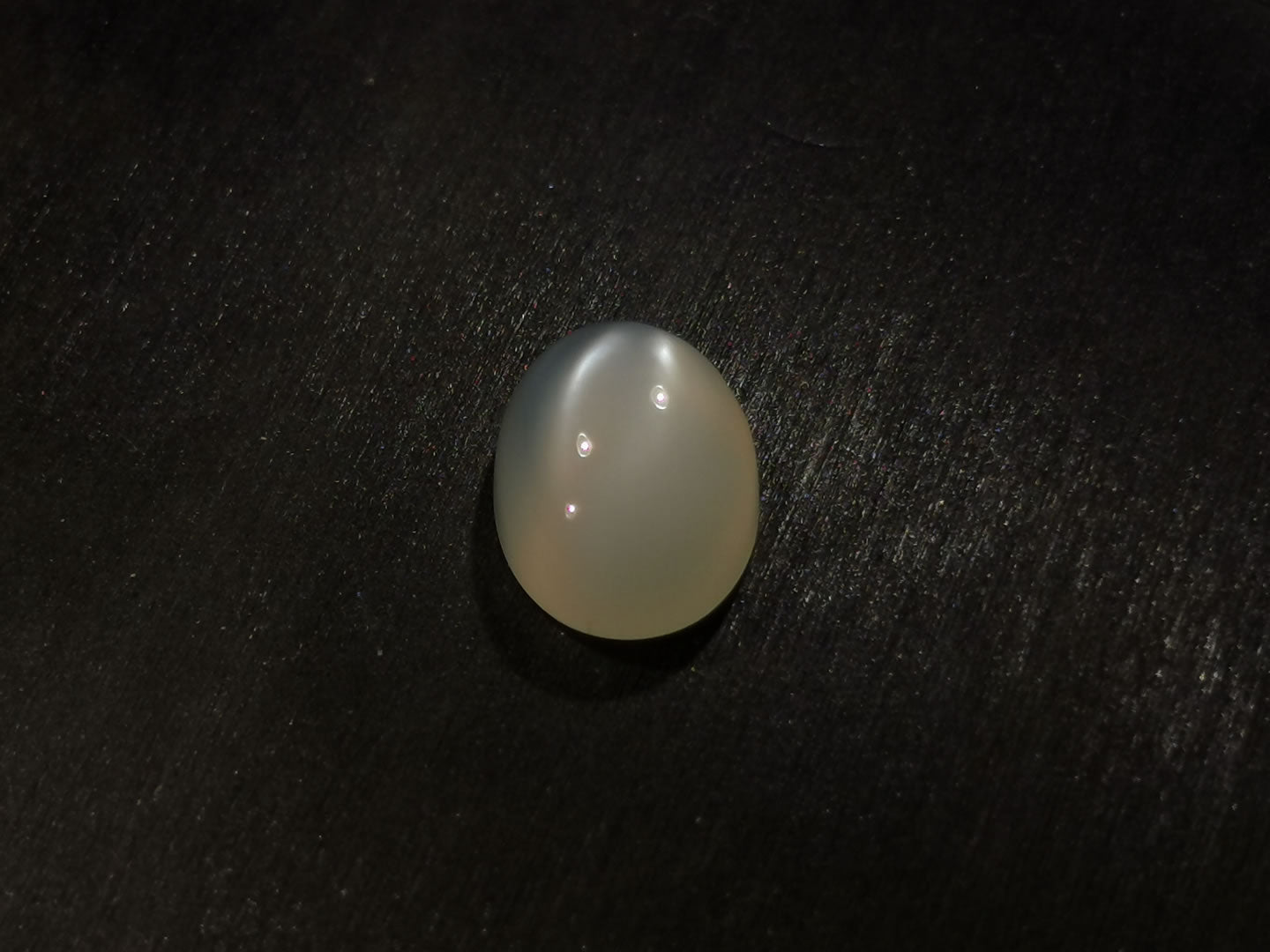 Adularia Pietra di Luna taglio ovale cabochon 6,32 ct