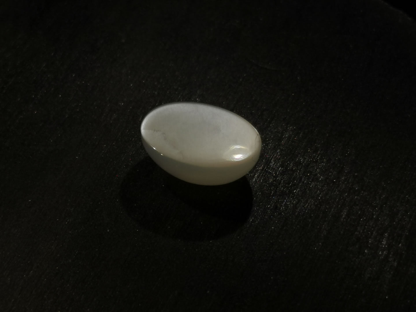 Adularia Pietra di Luna taglio ovale cabochon 6,32 ct
