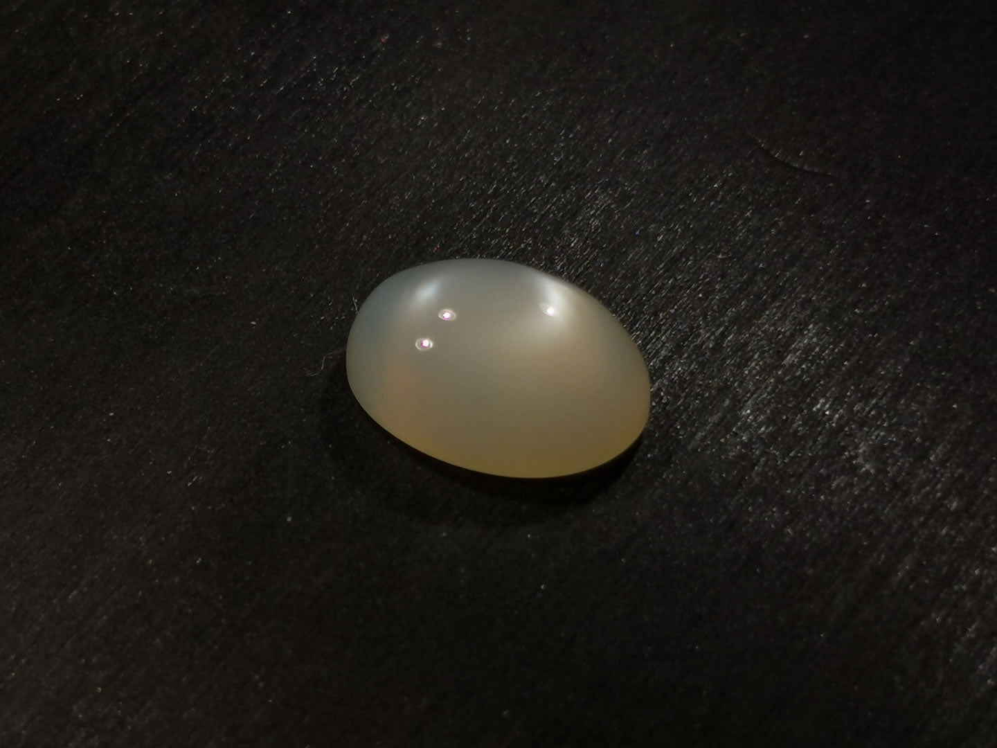 Adularia Pietra di Luna taglio ovale cabochon 6,15 ct