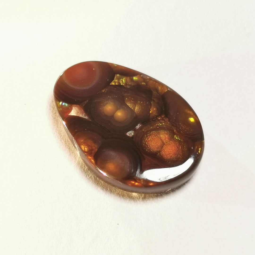 Agata di Fuoco taglio cabochon fancy 16,27 ct