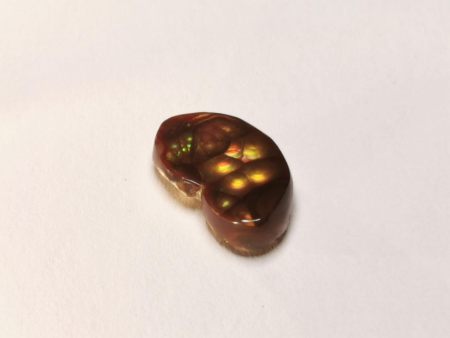 Agata di Fuoco taglio cabochon fancy 9,08 ct